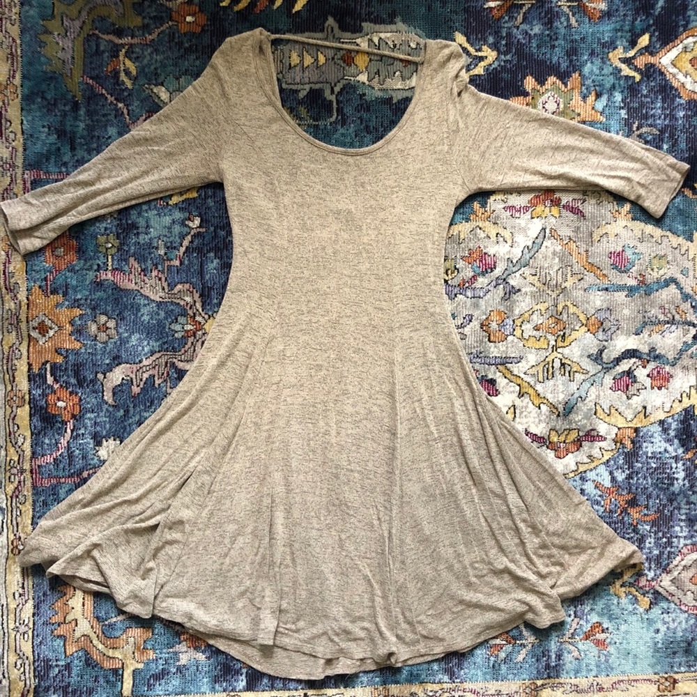 Flowy Cream Dress 👗 👗